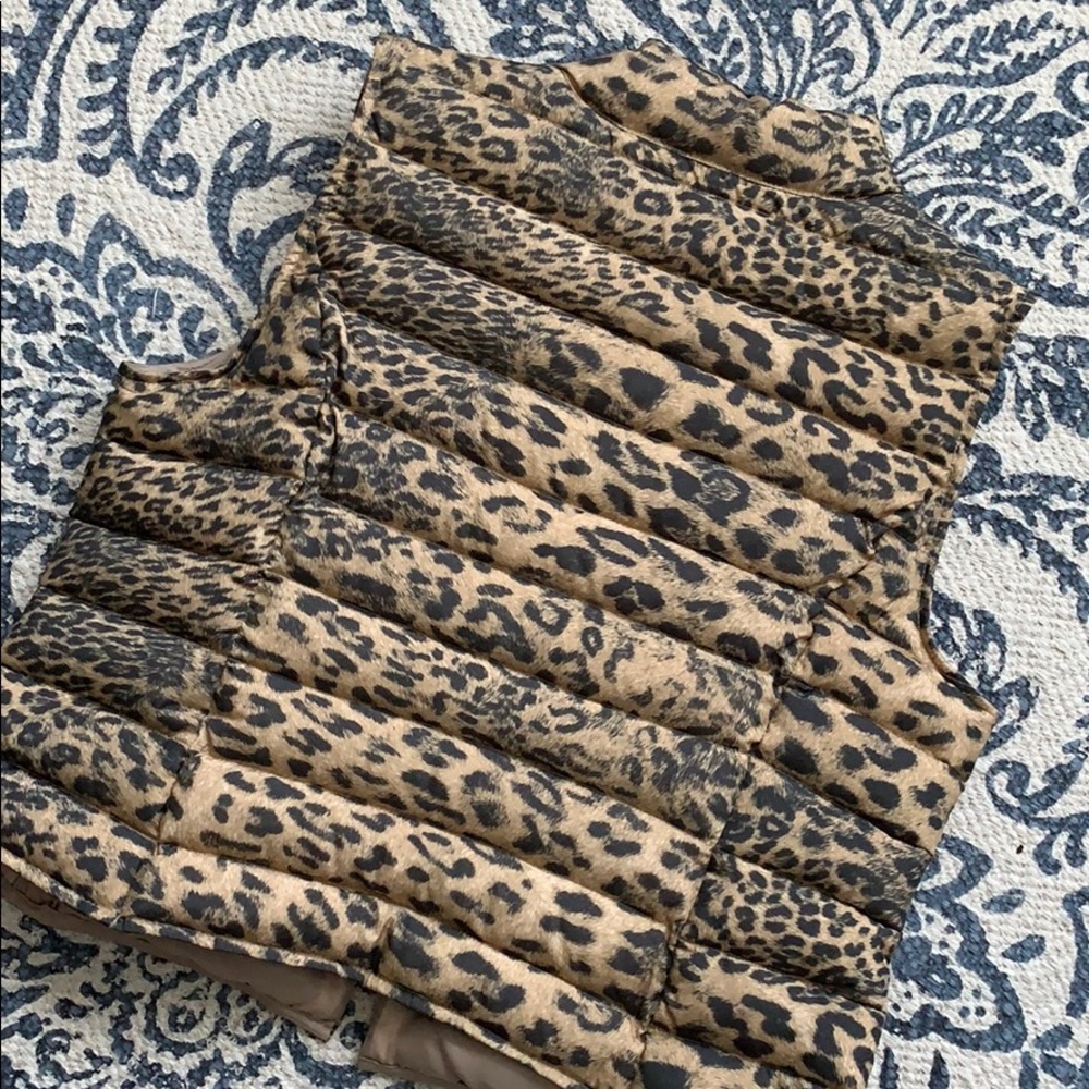 Winter jacket leopard🐯 - Picture 3 of 4
